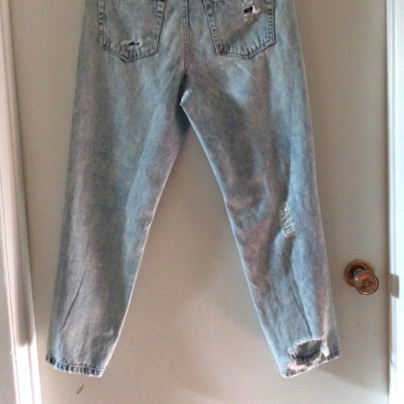 High Rise Mom Jeans - Picture 8 of 8